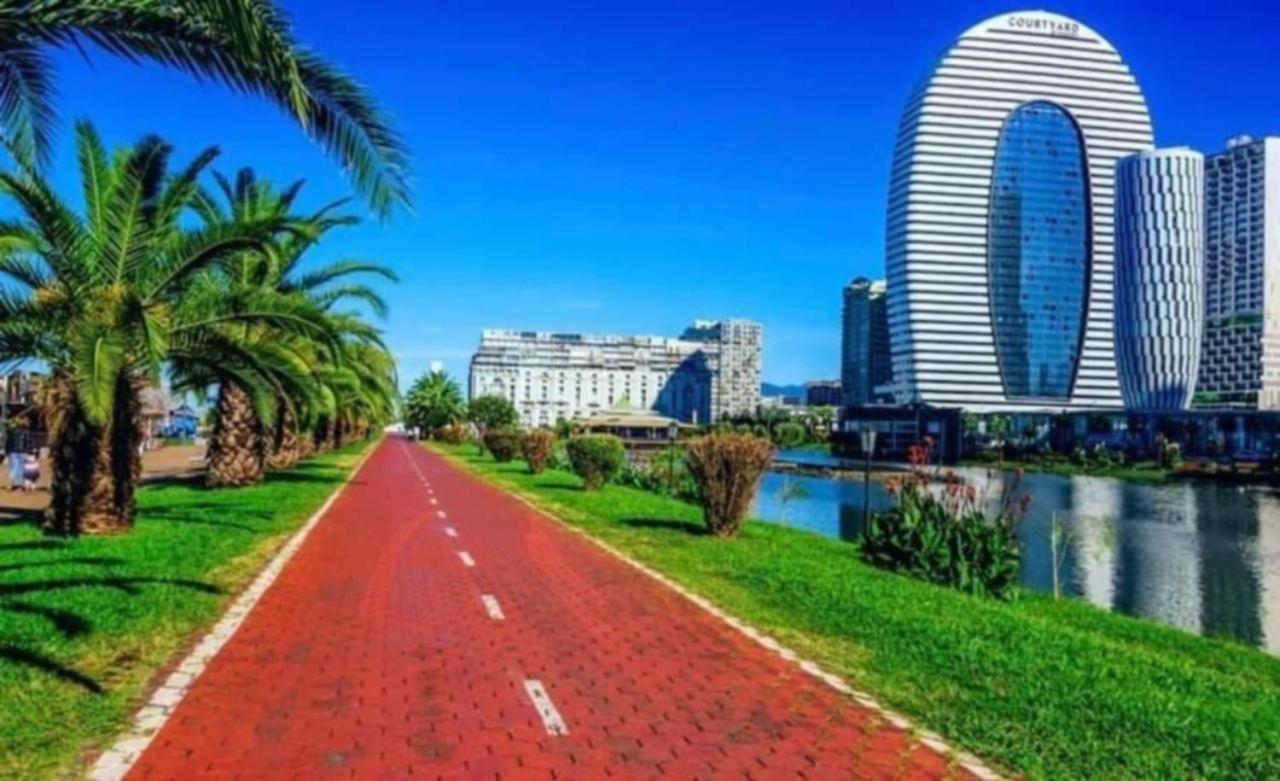 Lux Apartaments Μπατούμι Εξωτερικό φωτογραφία